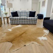 Load image into Gallery viewer, Beige & White Cowhide #1