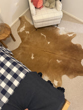 Load image into Gallery viewer, Beige & White Cowhide #2