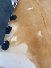 Load image into Gallery viewer, Beige & White Cowhide #2