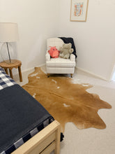 Load image into Gallery viewer, Beige & White Cowhide #2